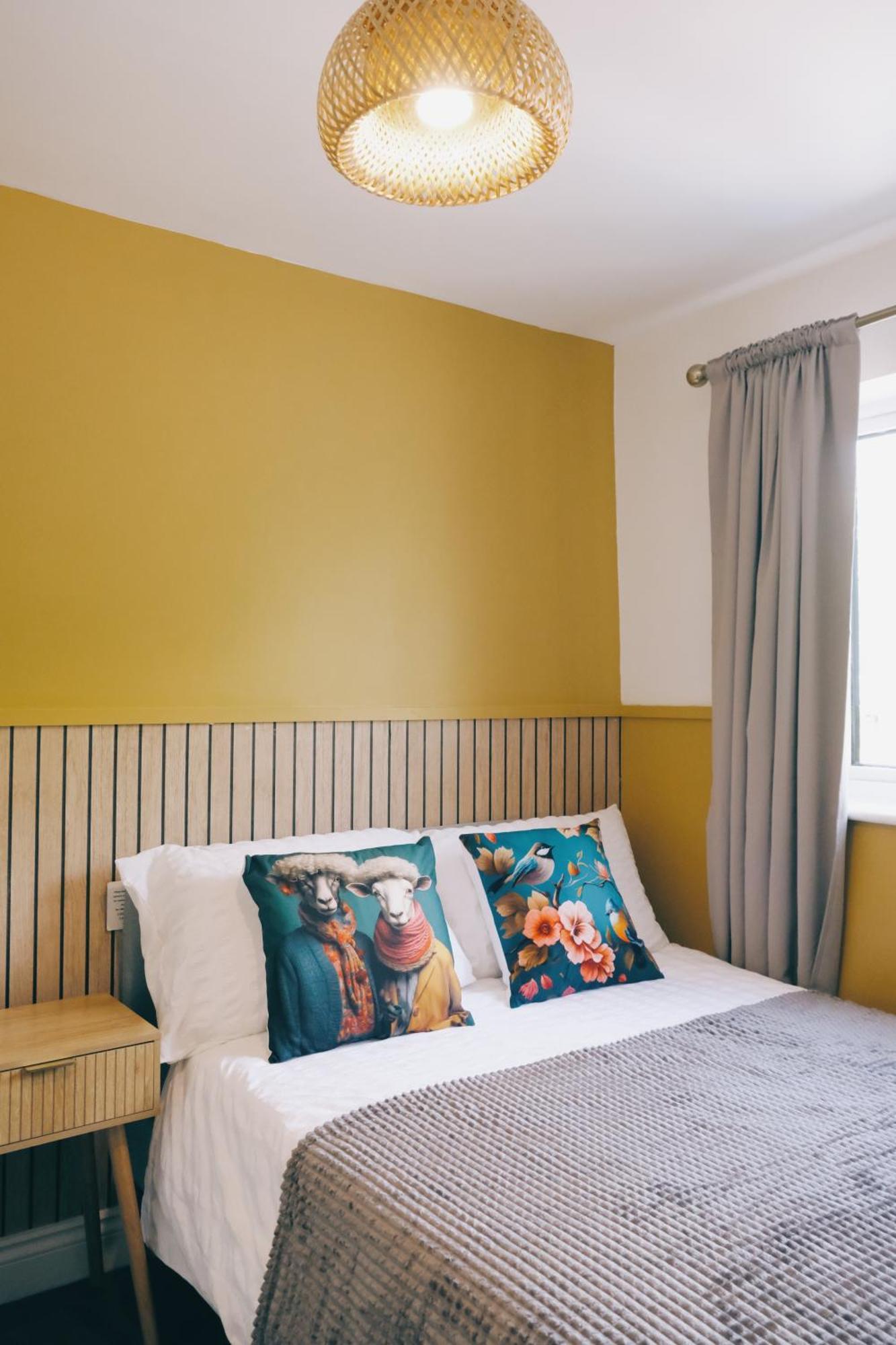 Bee Stays - Long Lane Warrington Luaran gambar
